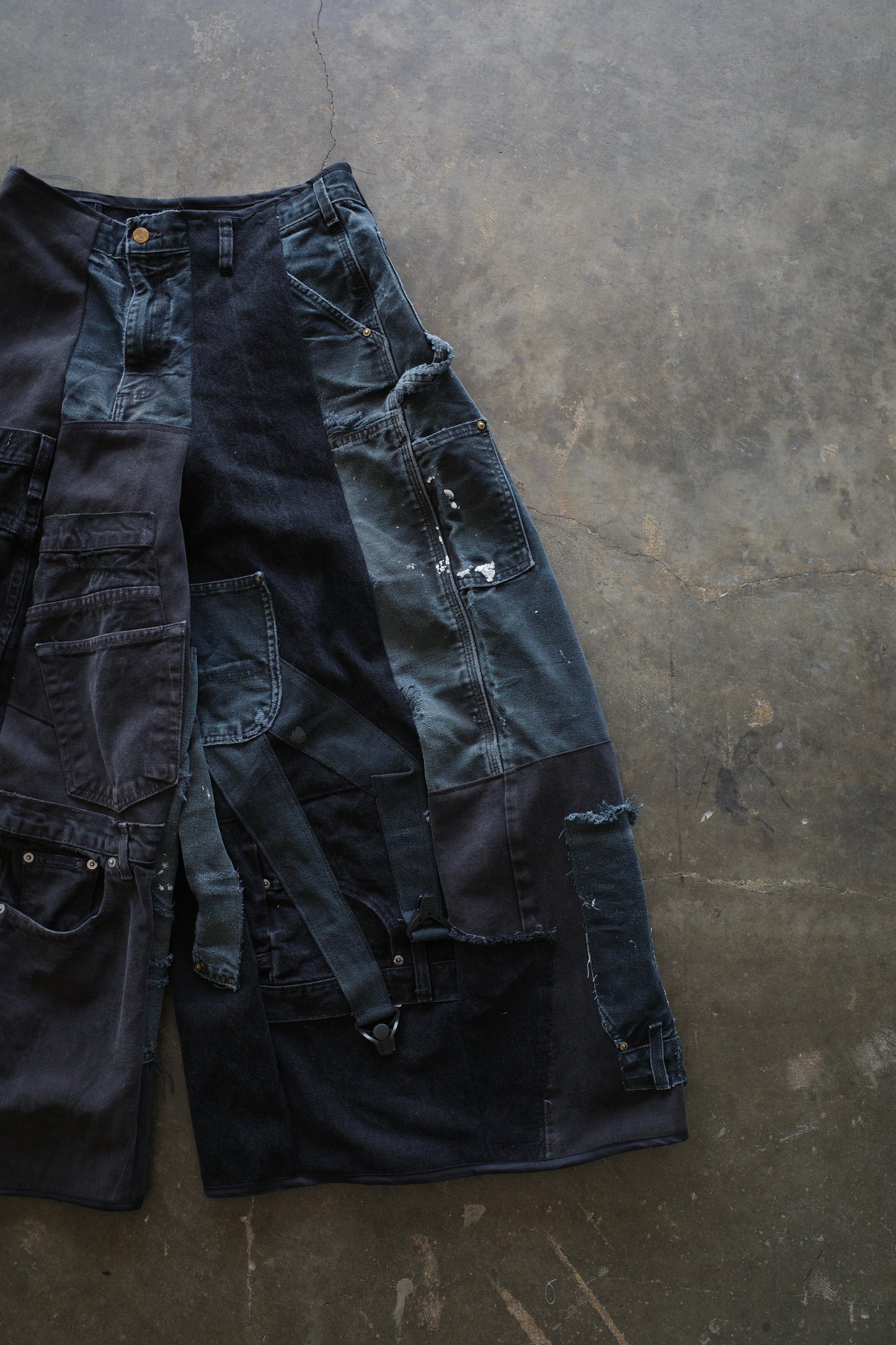 Wide Legged Patched Pants(W32-L) / BDWL2