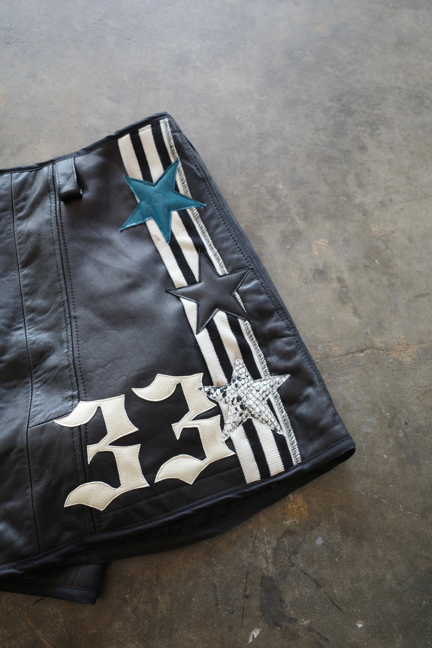 The MR.Shorts"33" black(30') MRS1