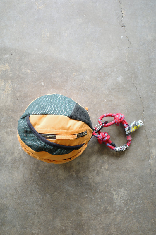 nag nag Ball Bag