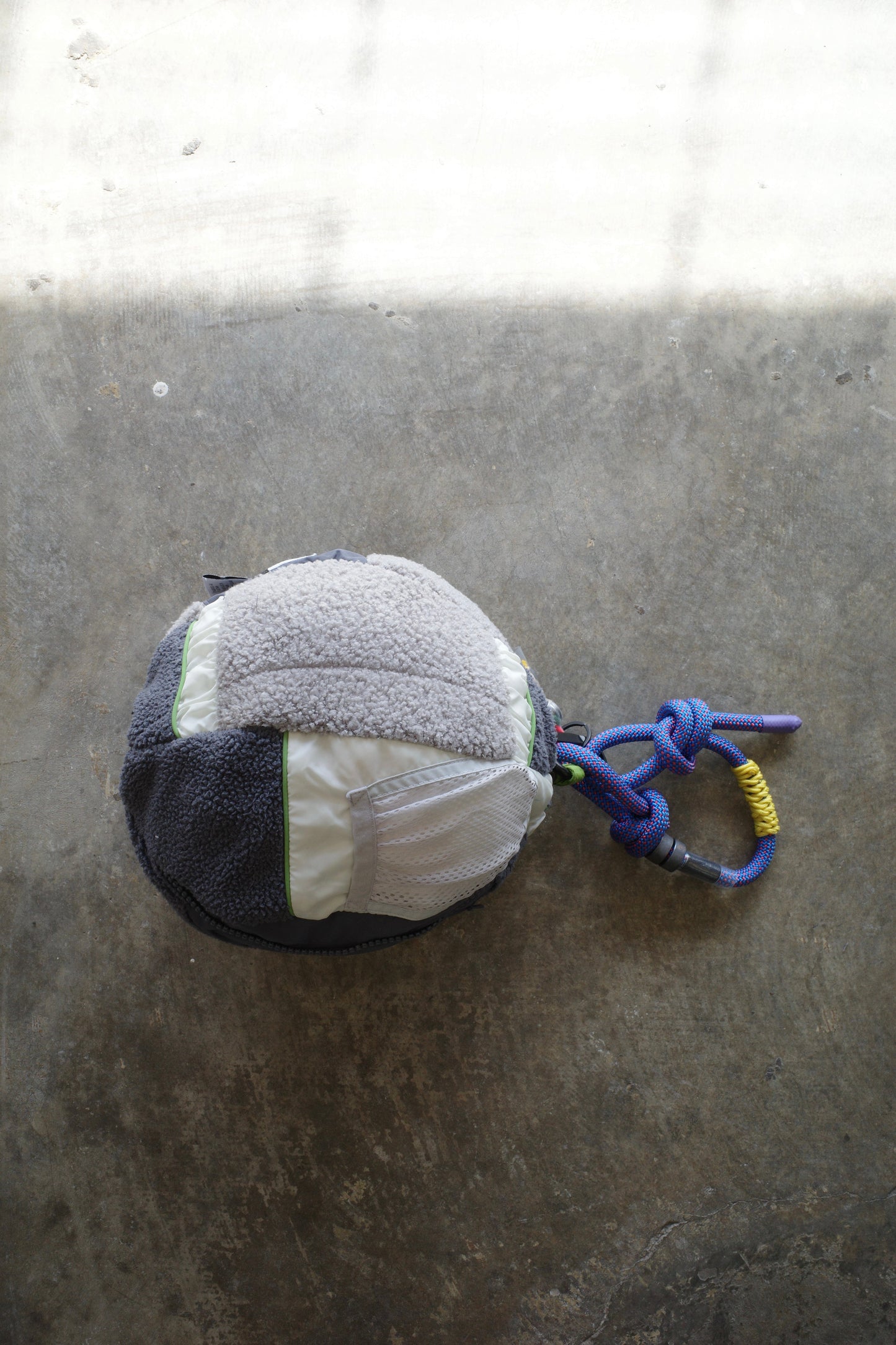 nag nag Ball Bag