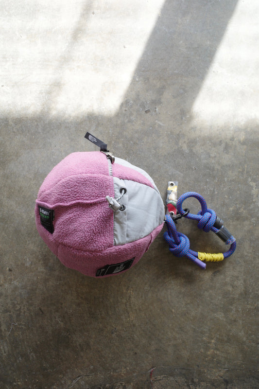 nag nag Ball Bag