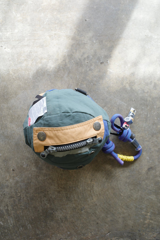 nag nag Ball Bag