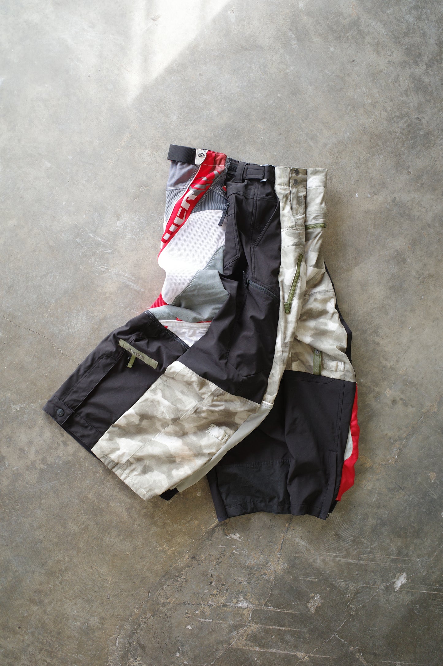 Wide Legged nag nag Pants(L)