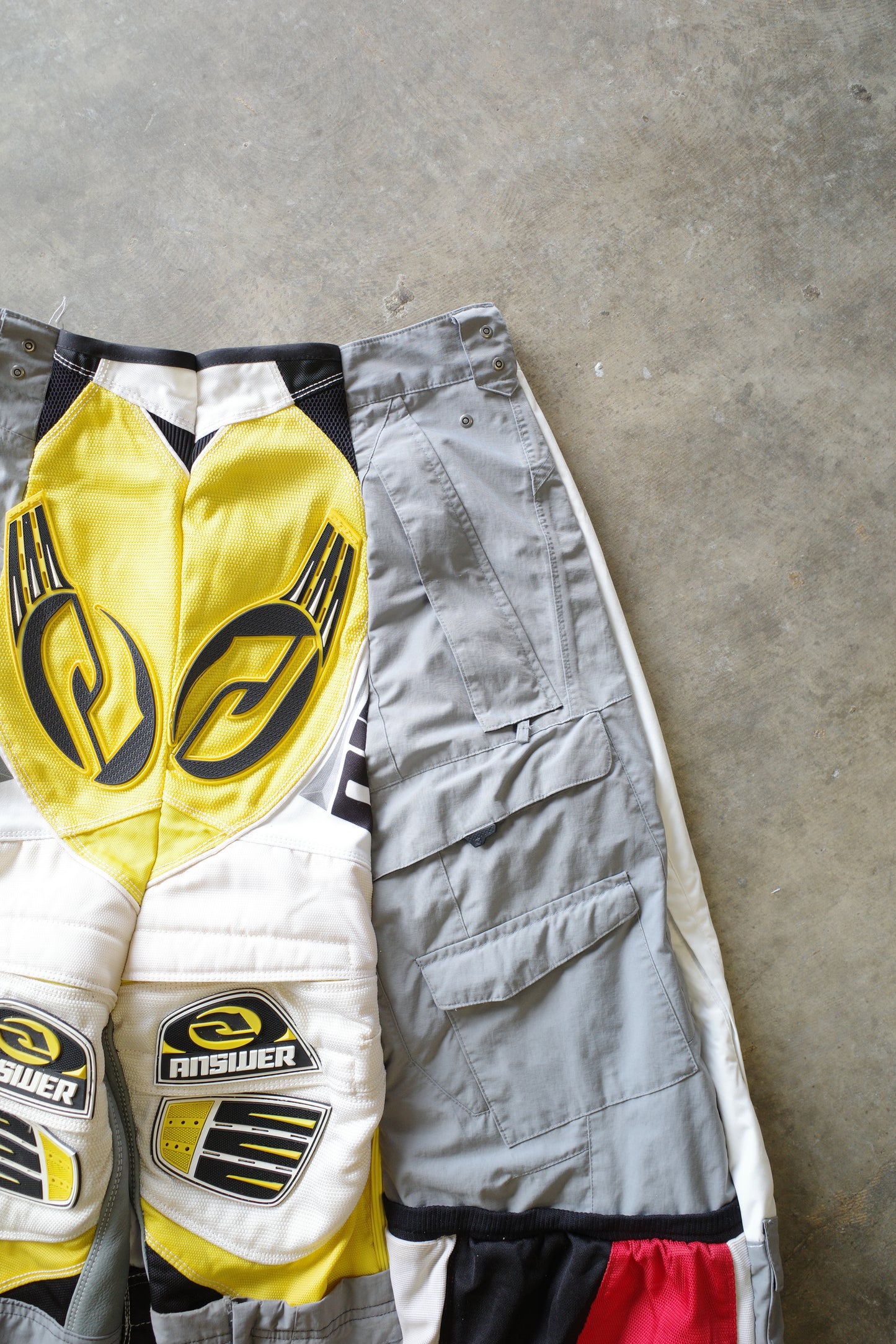Wide Legged nag nag Pants(L)