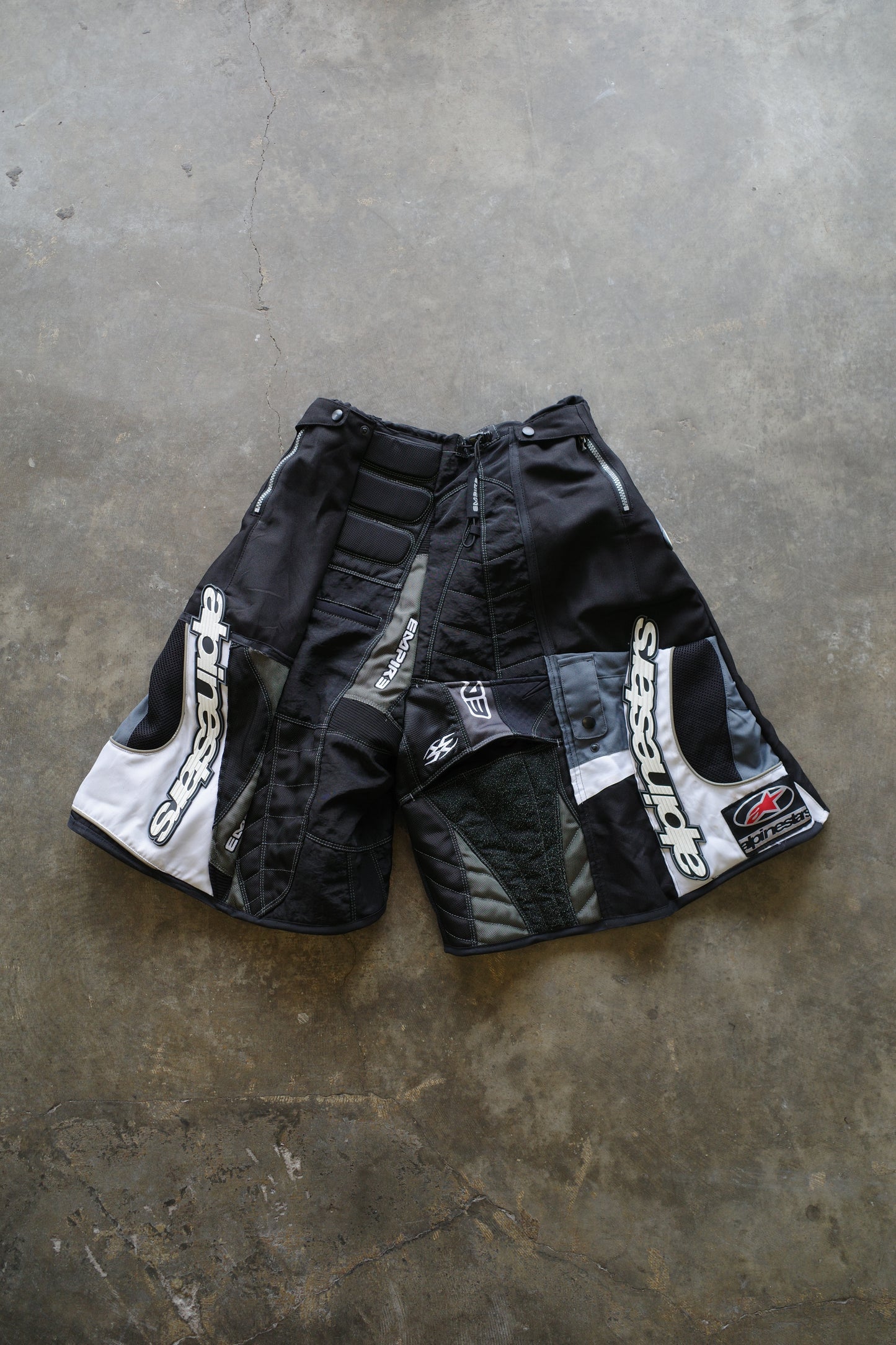 nag nag Baggy Shorts (32)/made from vintage alpinestars racing pants