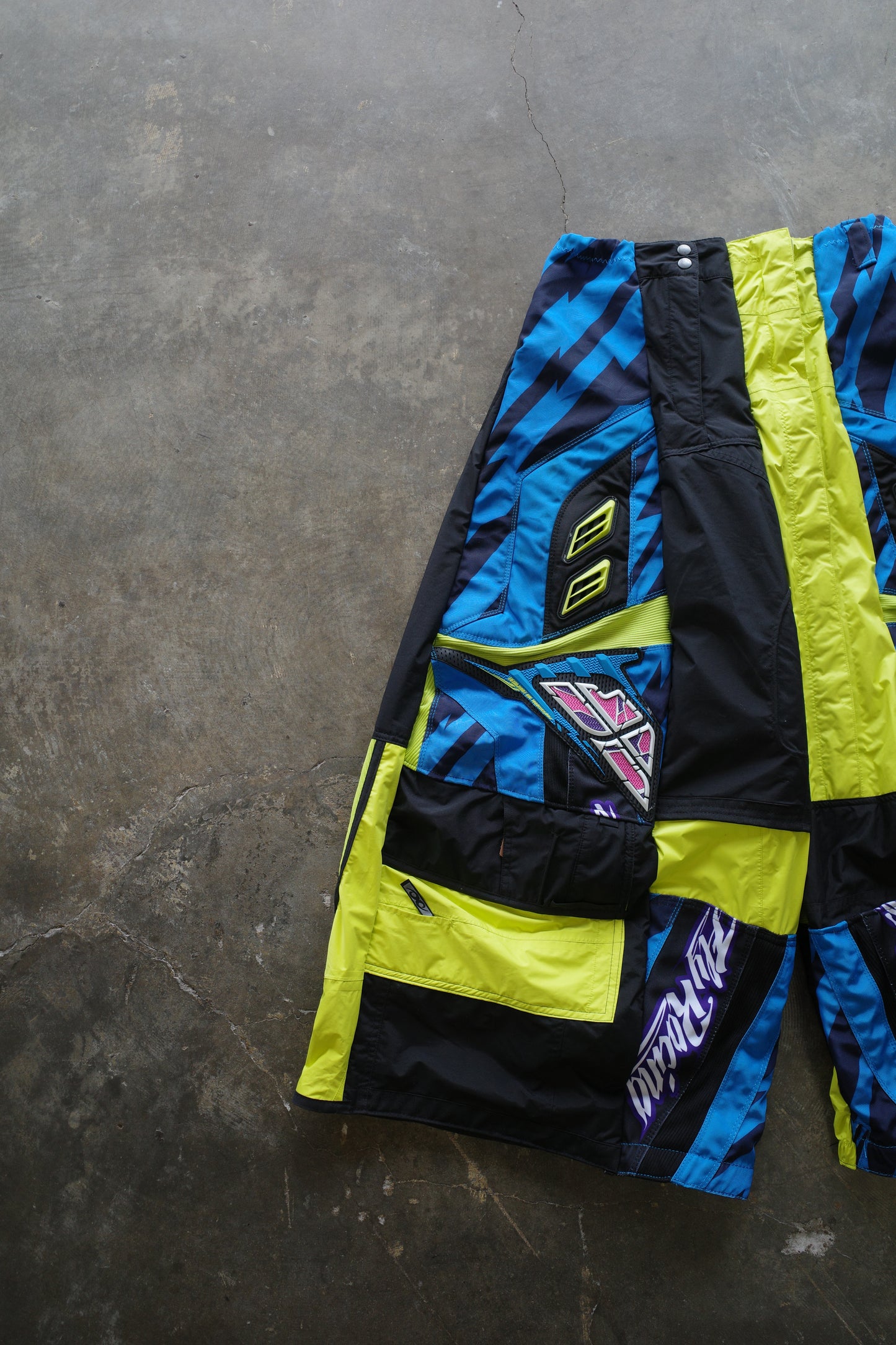 Wide Legged nag nag Pants(L)/made with vintage KINETIC racing pants