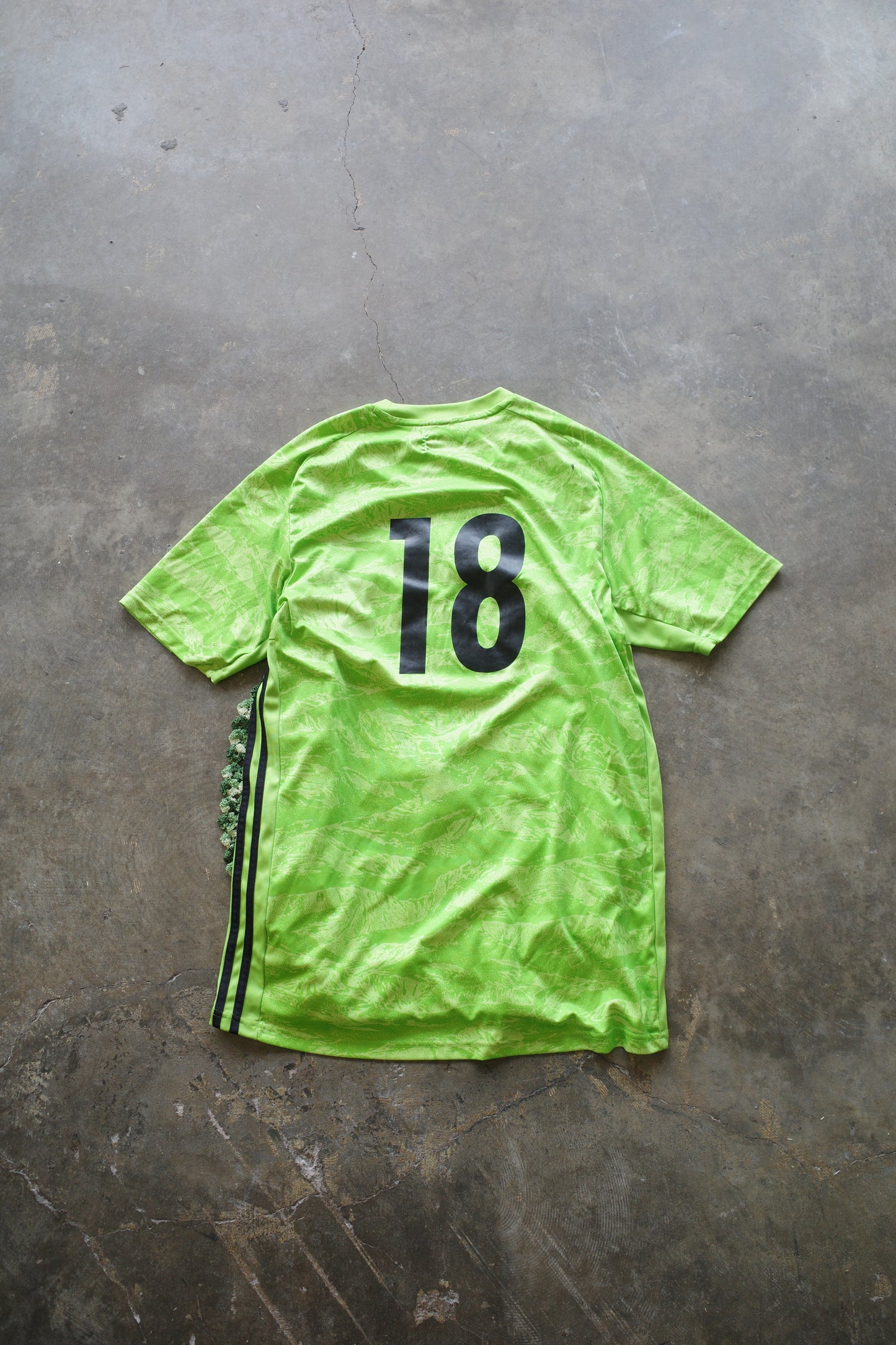 nag nag C&A top (XL)made with soccer gaming jerseys