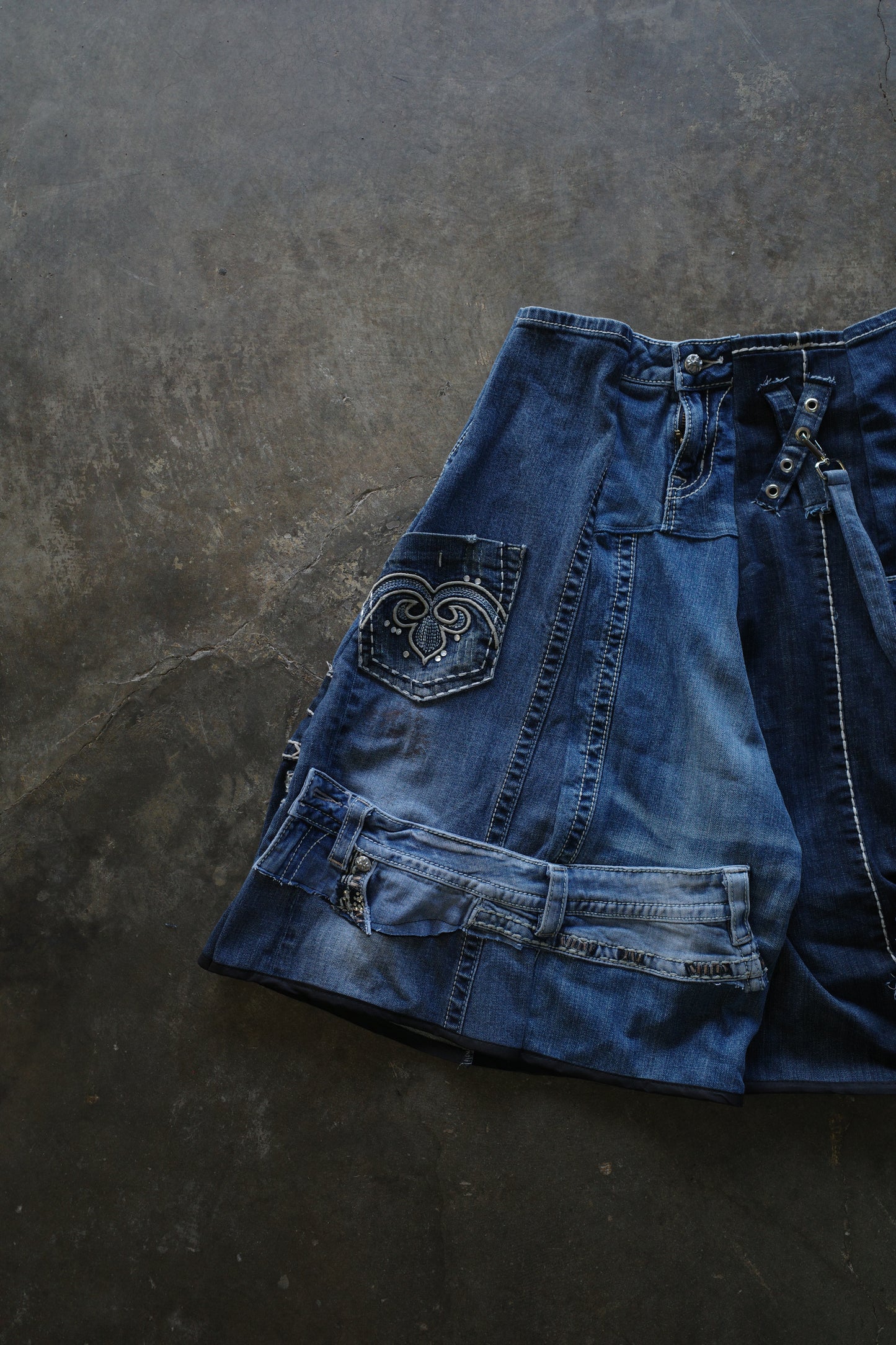 Denim Baggy Shorts (34)/made from vintage Y2K missme jean