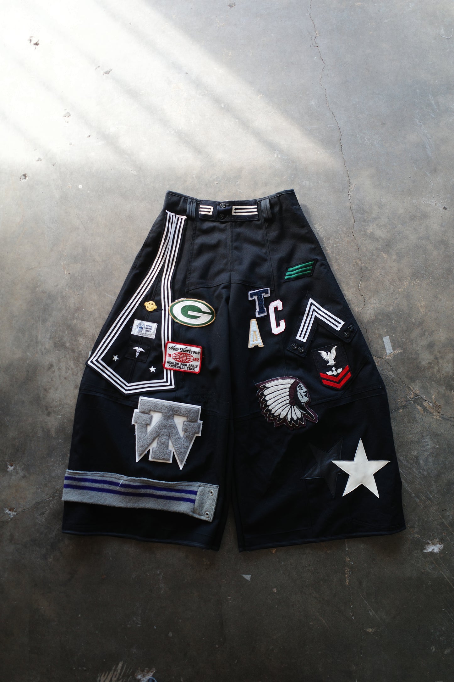 Wide Legged Patched Pants(W32-L) / PWL8