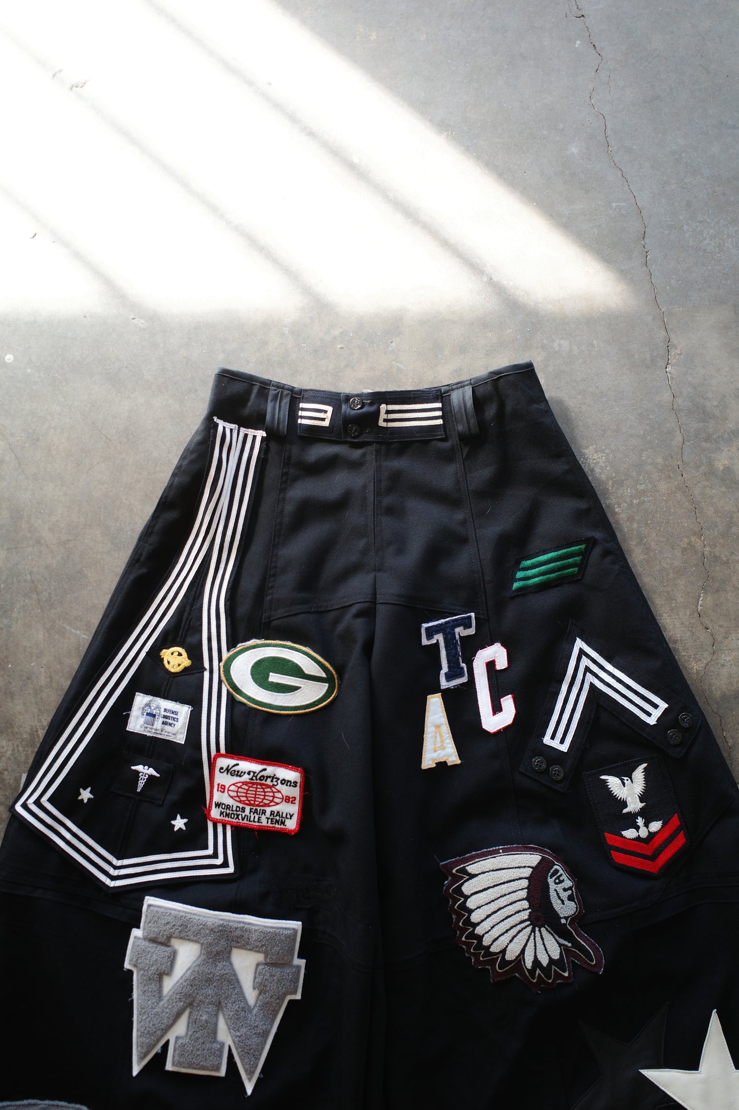 Wide Legged Patched Pants(W32-L) / PWL8