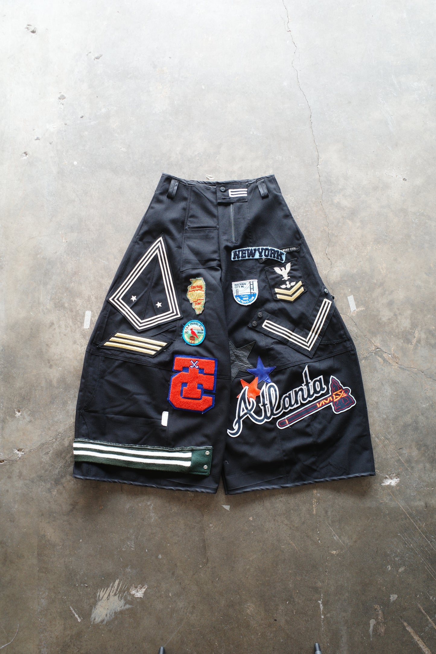 Wide Legged Patched Pants(W32-L) / PWL9