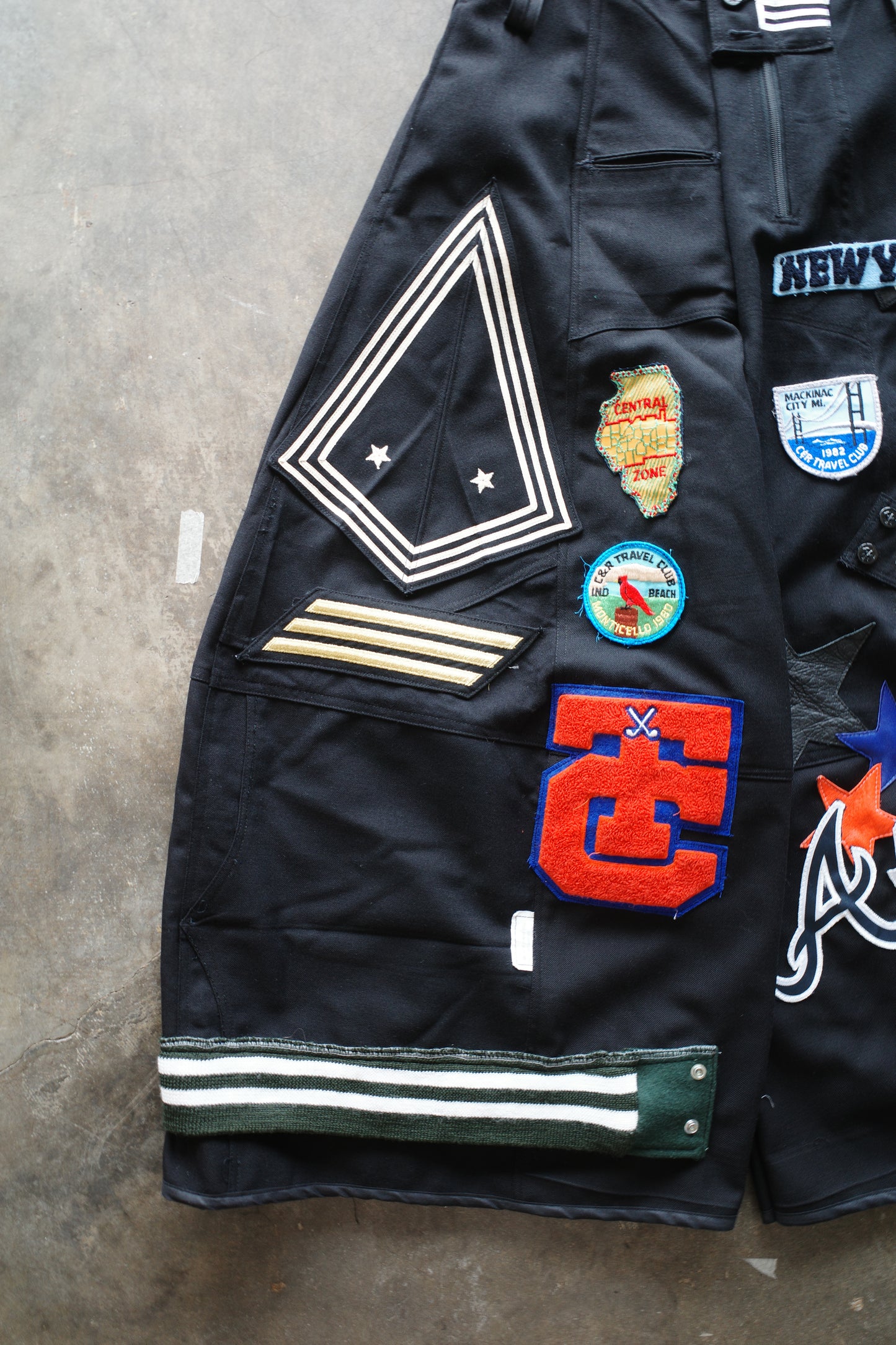 Wide Legged Patched Pants(W32-L) / PWL9