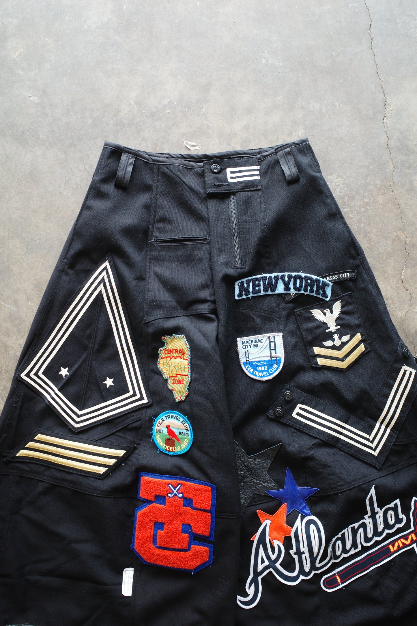 Wide Legged Patched Pants(W32-L) / PWL9